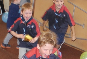 Joey Footer Picture 3